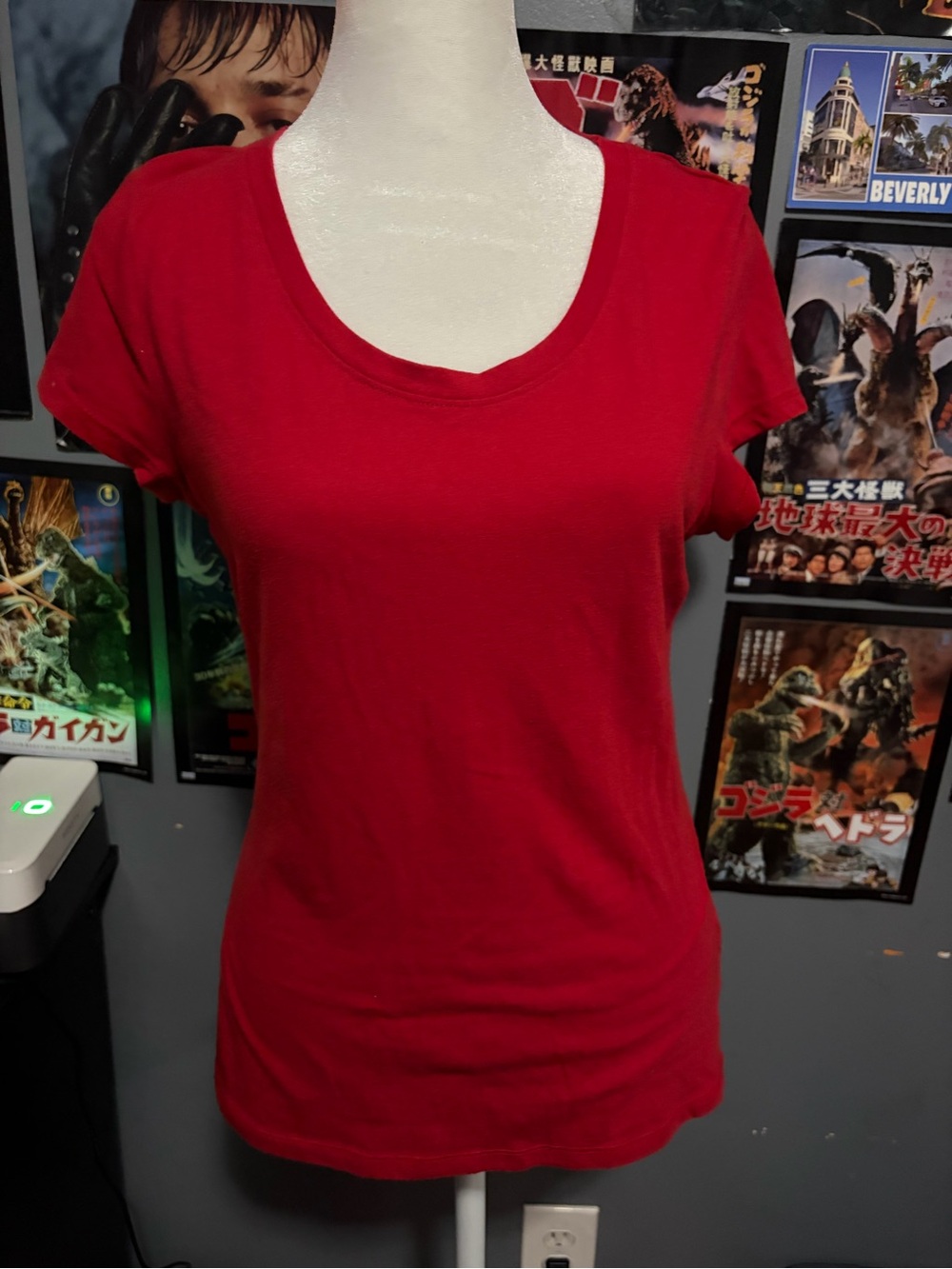 No Boundaries Red Scoop Neck Short Sleeve Tee